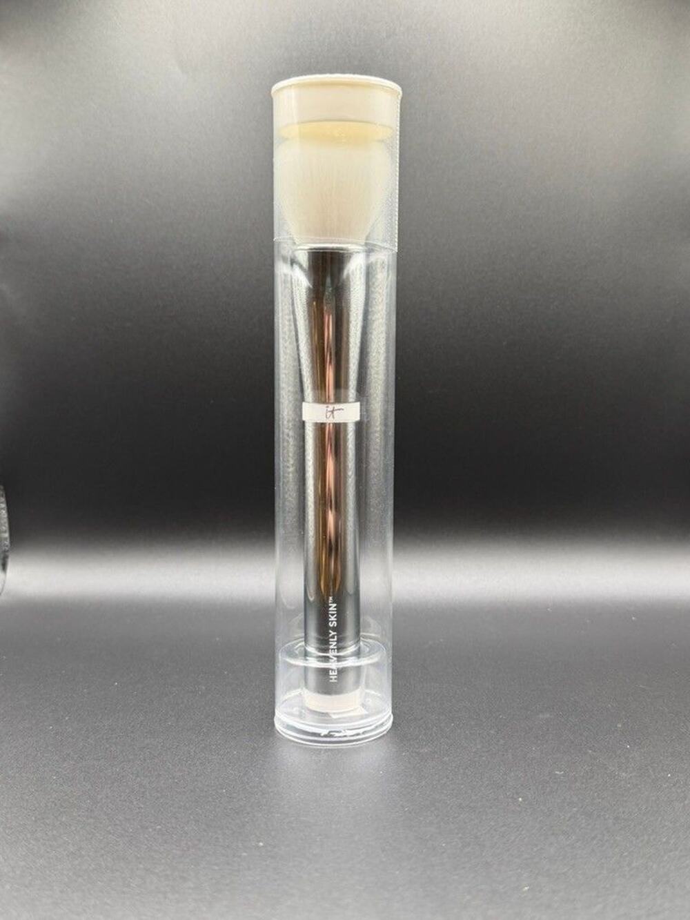 IT Cosmetics CC+ Skin Perfecting Brush #702 ~ 💰 MSRP: $42